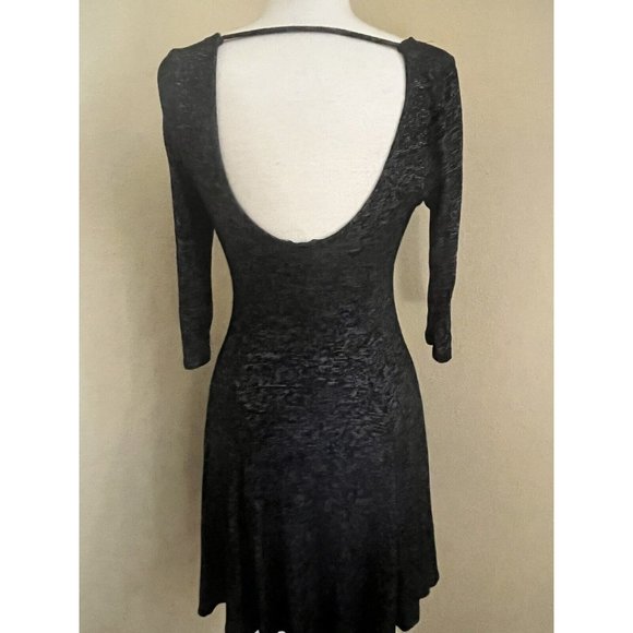 Aiden Y Dress Sz L 3/4 Sleeve Knit Skater Open Keyhole Open Cut Back Black - Picture 8 of 8